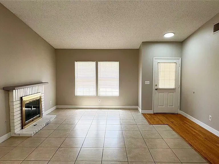 4325 Newcastle Rd #0 — Photo 5