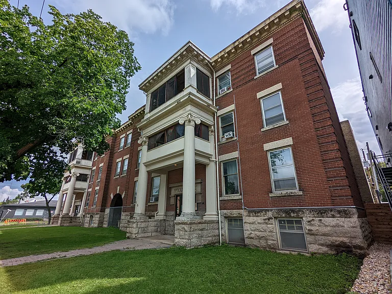 280 River Ave — Photo 9