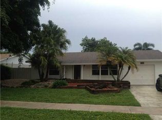 9618 Saddlebrook Dr, Boca Raton, FL 33496