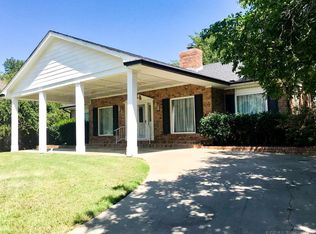 1308 S Constant Dr, Ada, OK 74820