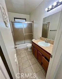 469 E Algrove St #6 — Photo 16
