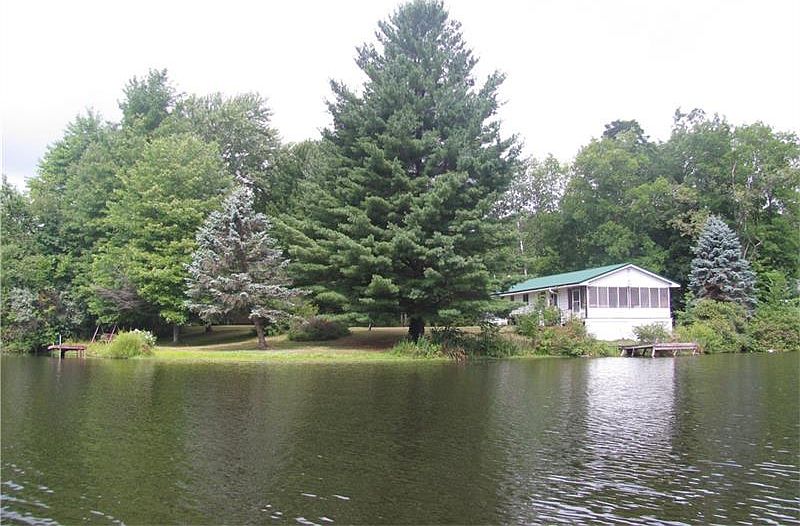 2nd image of 1695 Mohawk Rd