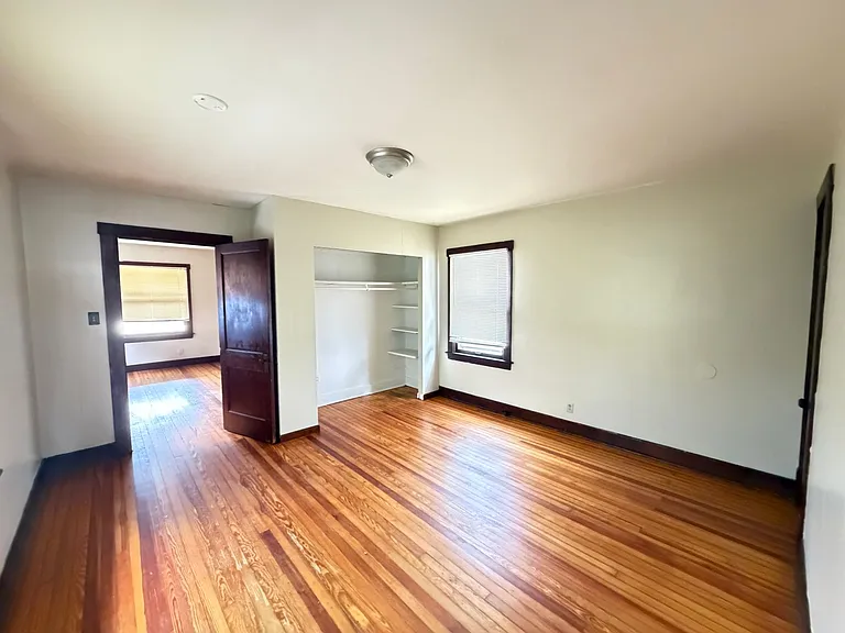 554 Camden Ave — Photo 5