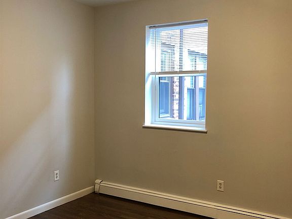 landlord_unit_photo_48669698_6