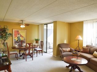 5441 NE River Rd APT 1214, Chicago, IL 60656