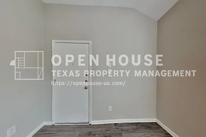 2544 Elm Crossing Trl — Photo 16
