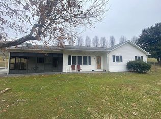 2135 Shields Ferry Rd, Morristown, TN 37814