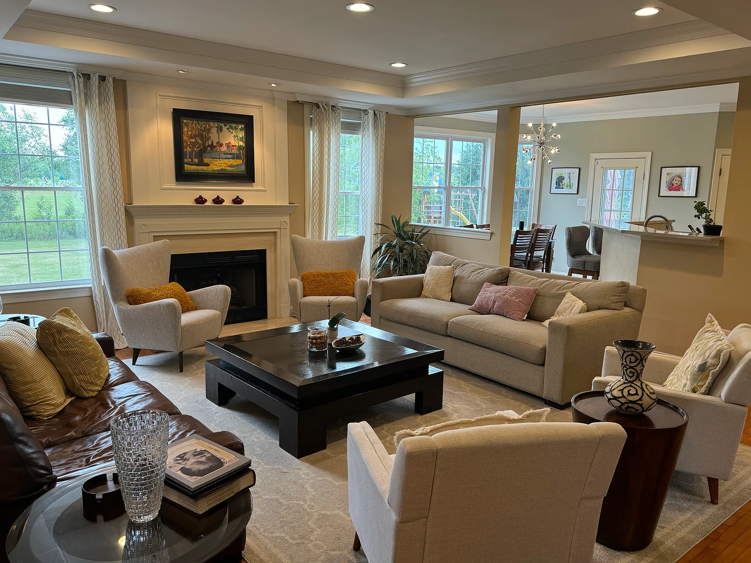 245 South Ln — Photo 2