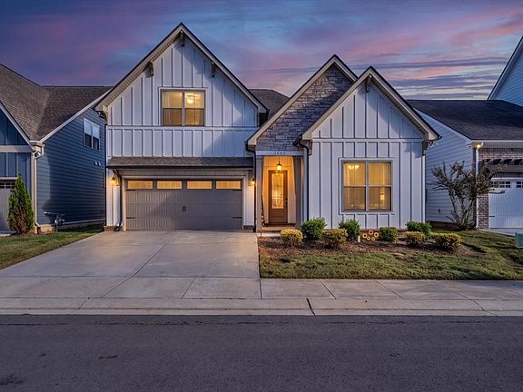 2nd image of 3626 Jacaranda Ln
