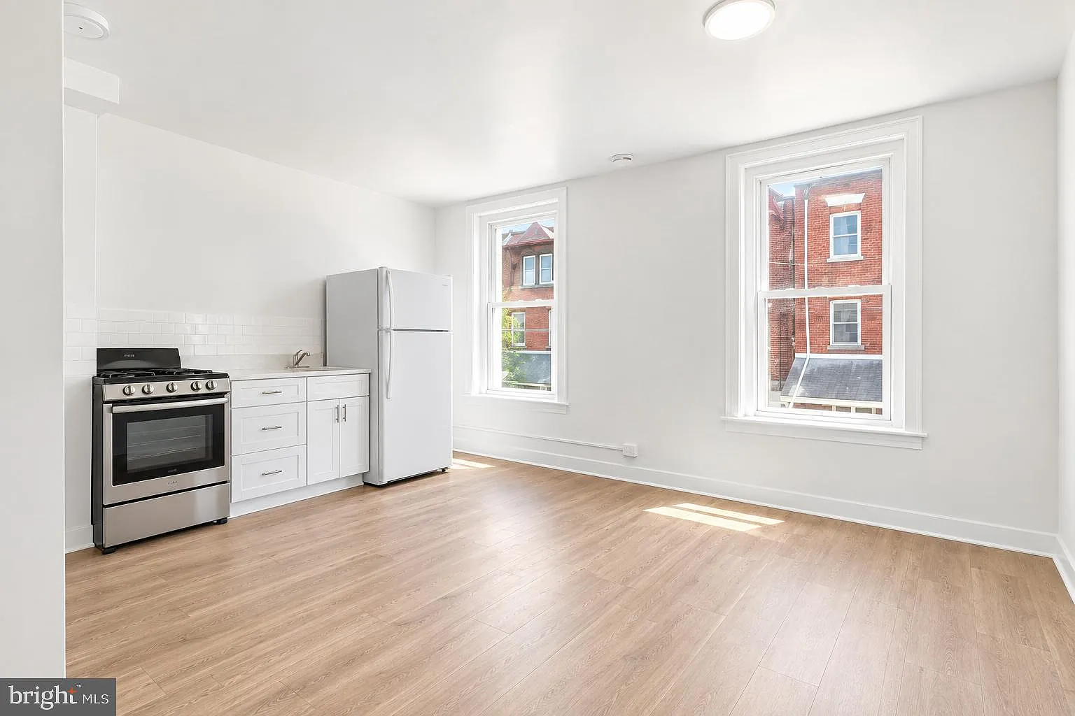 4035 Green St — Photo 2