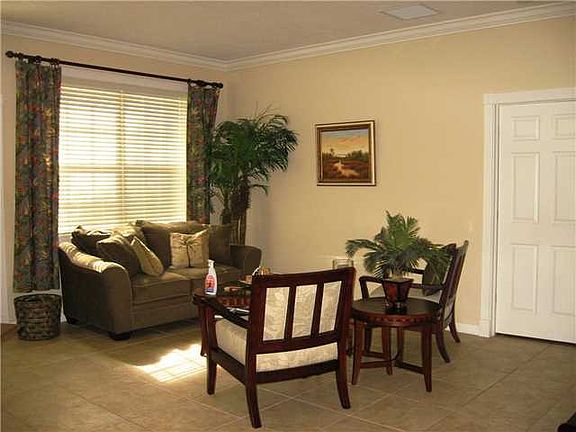 Home For Sale In Port saint lucie