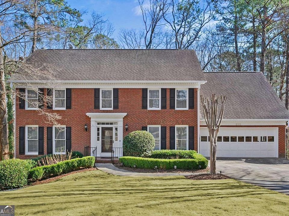 1st image of 235 Nestor Ct