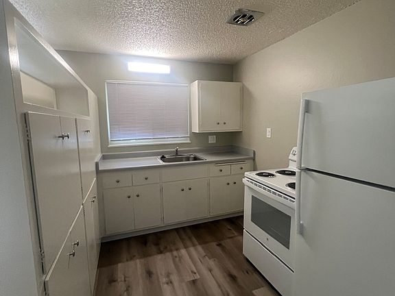 4th image of 6644 Macarthur Blvd #46-14