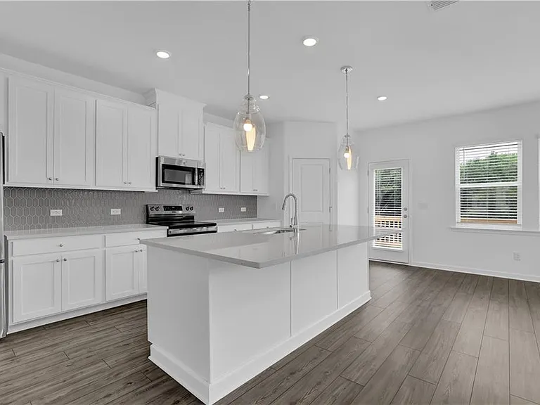 2723 Dreycott Ln — Photo 8
