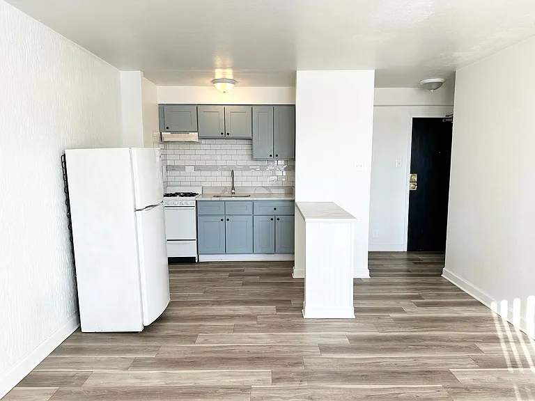 Main Street Apartments Rockford — Photo 46