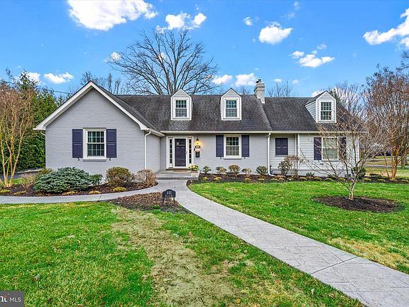 2nd image of 801 Hopeton Rd