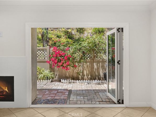 307 N Singingwood St UNIT 32