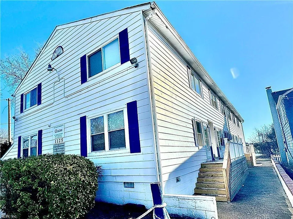 1125 Little Bay Ave