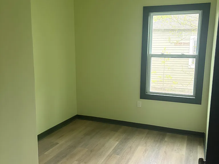 2112 Davenport St — Photo 10