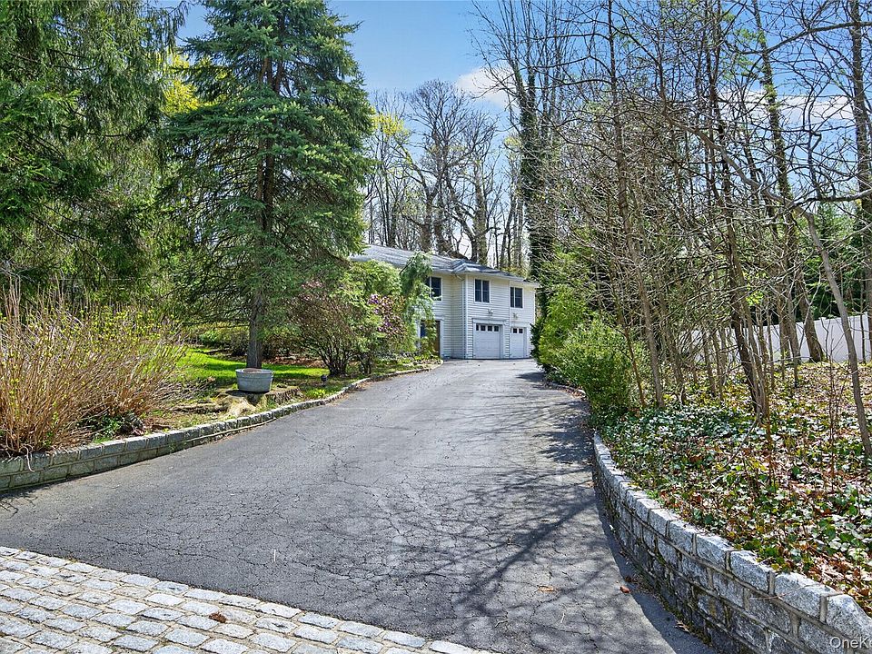 7 Bluebird Lane, Huntington, NY 11743 | Zillow