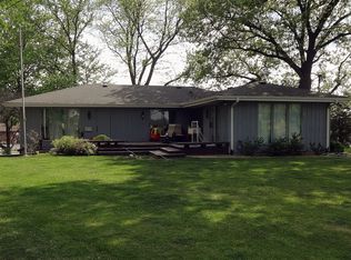 4 1st Dr, Decatur, IL 62521