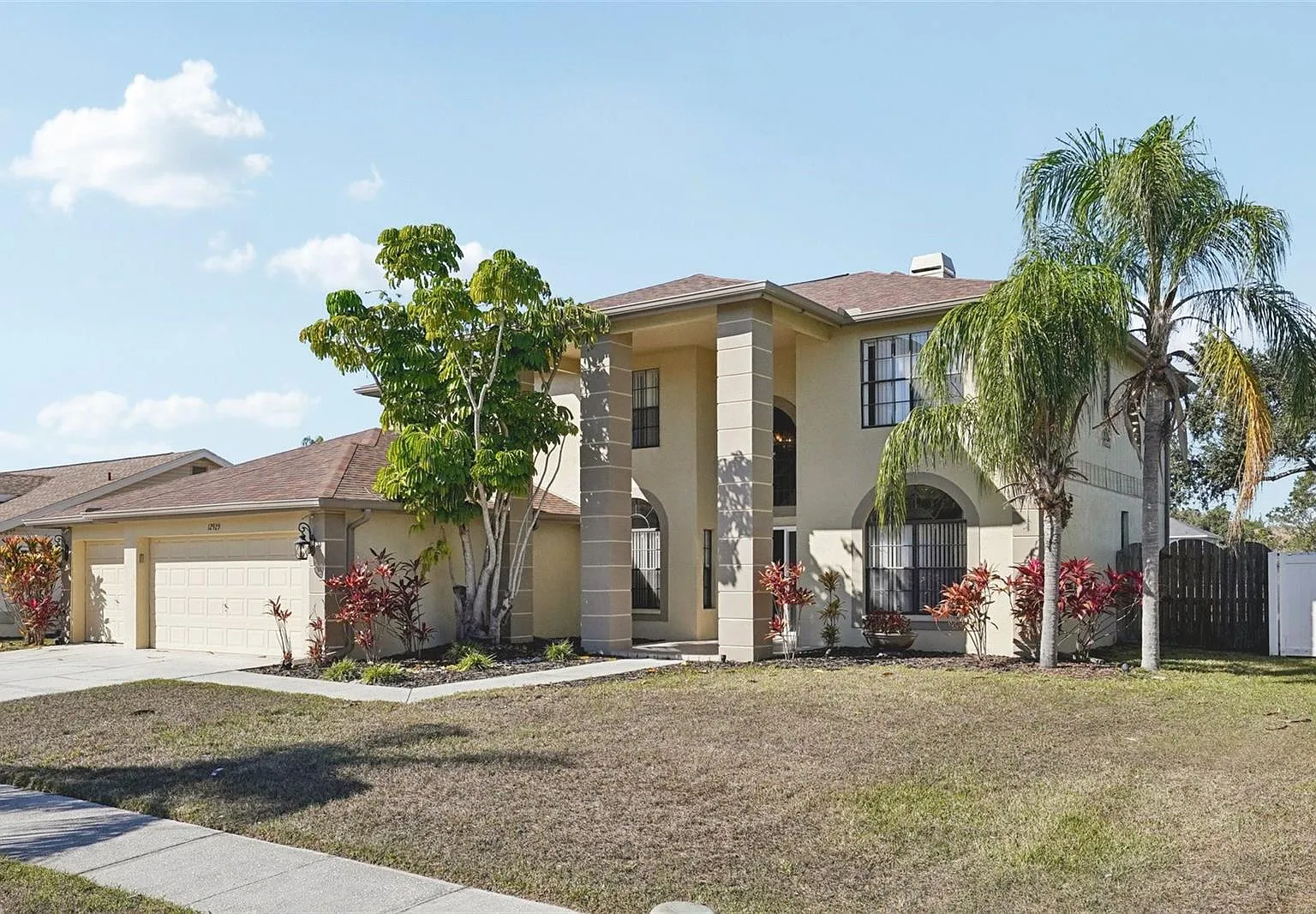 5 bed, 3152 sqft, $3,300 — Photo 1