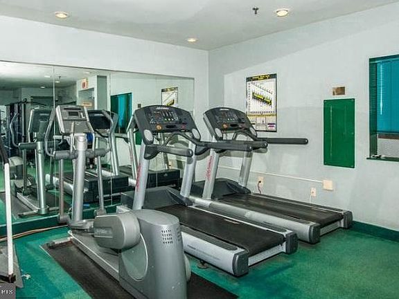 4th image of 6300 Stevenson Ave APT 922