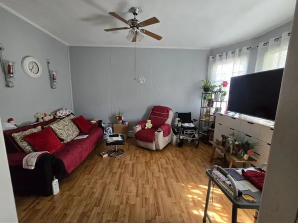 251 Highland Avenue image 13 of 34