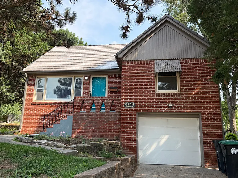 6714 Blondo St — Photo 1