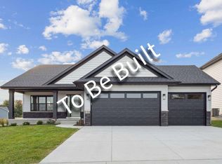 1256 Sand Prairie Dr, Iowa City, IA