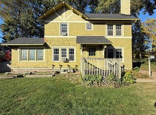 684 31st St, Des Moines, IA 50312