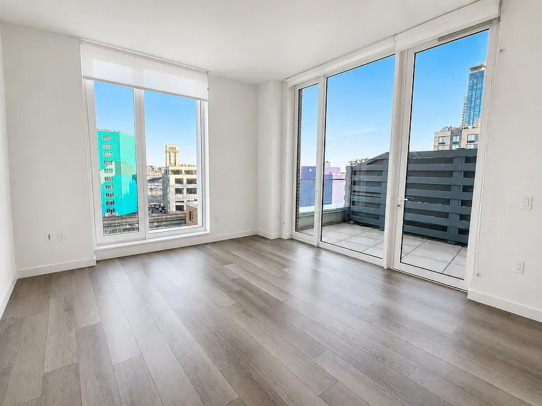 29-17 40th Ave #906 — Photo 3