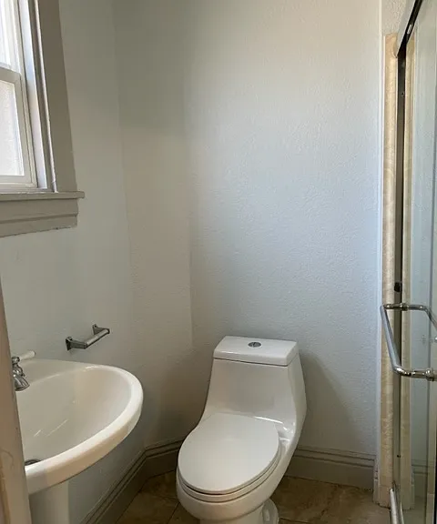 1435 1st Ave #10 — Photo 4
