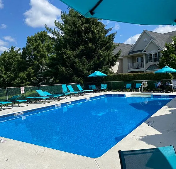 220 Cambridge Ct — Photo 15