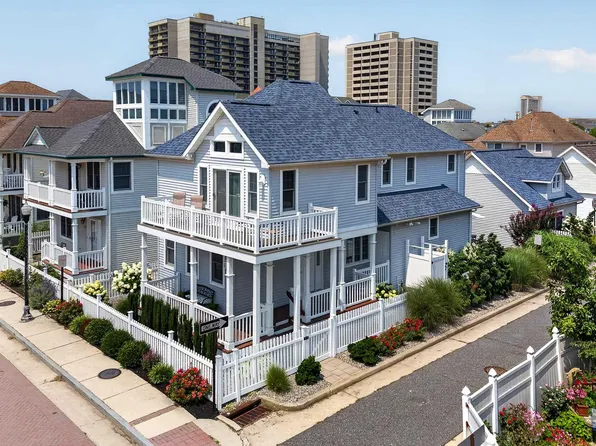105 Sunrise Ave, Atlantic City, NJ 08401