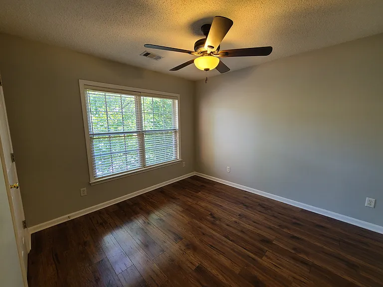 155 Lembeth Ct — Photo 12