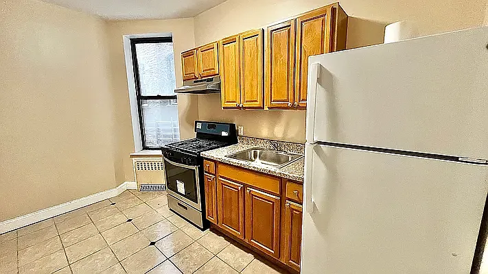 Rented by Oxford Property Group | media 3