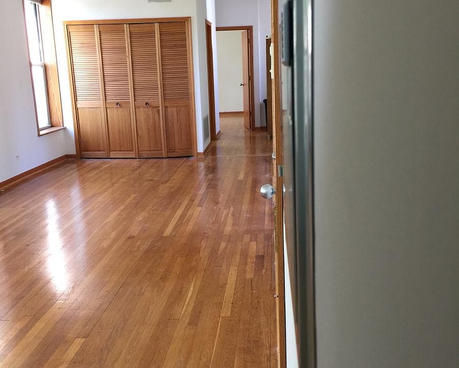 1st image of 2516 W Potomac Ave APT 3