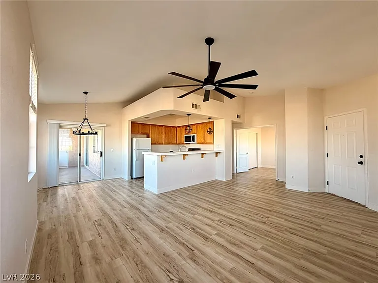 9901 Trailwood Dr #2004 — Photo 6