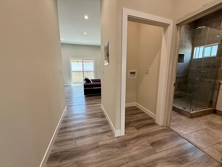 2428 N Lincoln St #101 — Photo 9