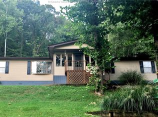 138 Armentrout Rd, Poca, WV 25159