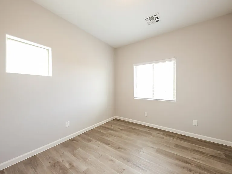 1807 W Minton St — Photo 15