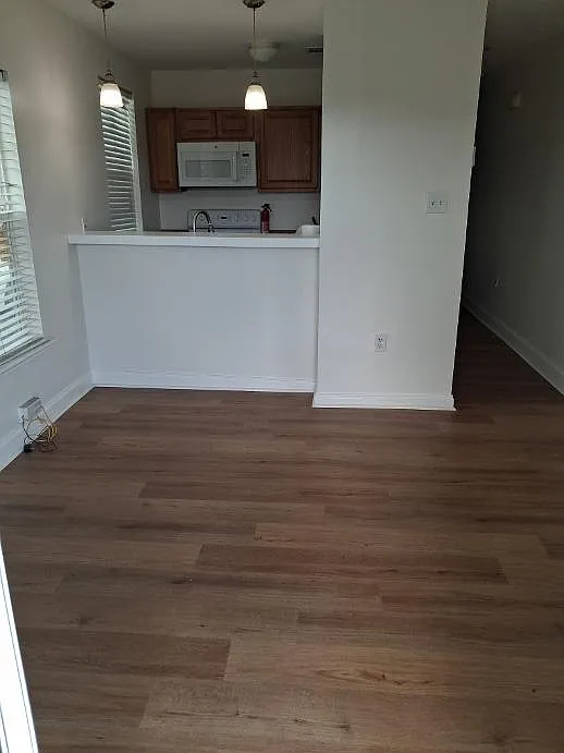 1 bed, 600 sqft, $1,095 — Photo 3