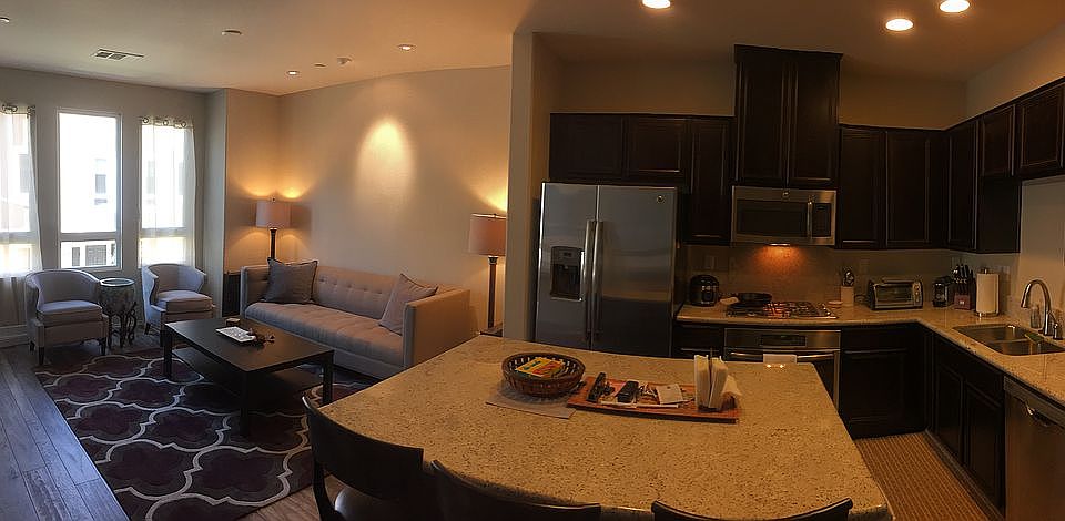 2nd floor great living area