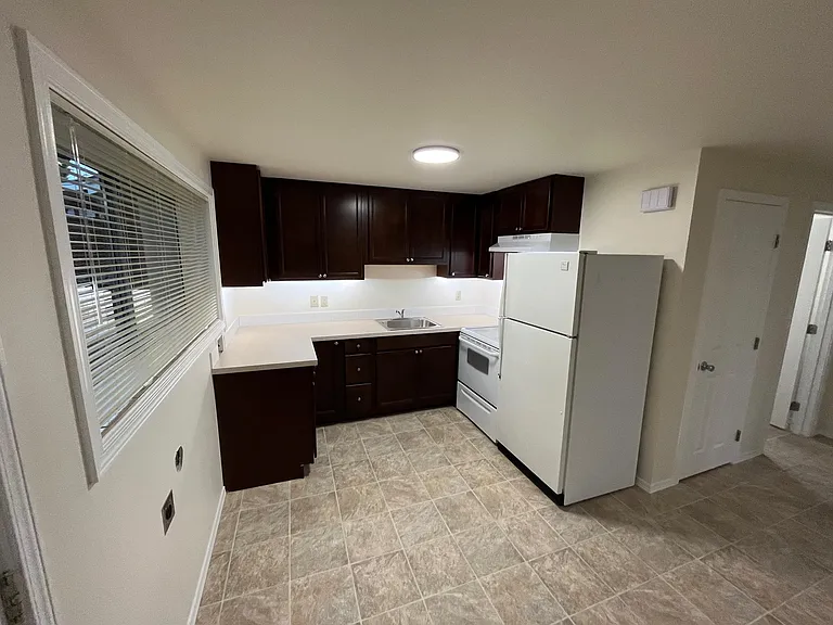 10949 Peter Anderson Rd #B — Photo 4