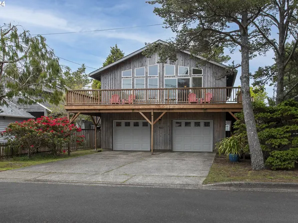 460 16th Ave, Seaside, OR 97138