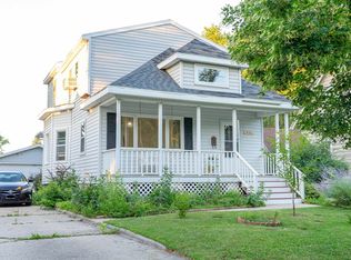 956 Bond St, Green Bay, WI 54303