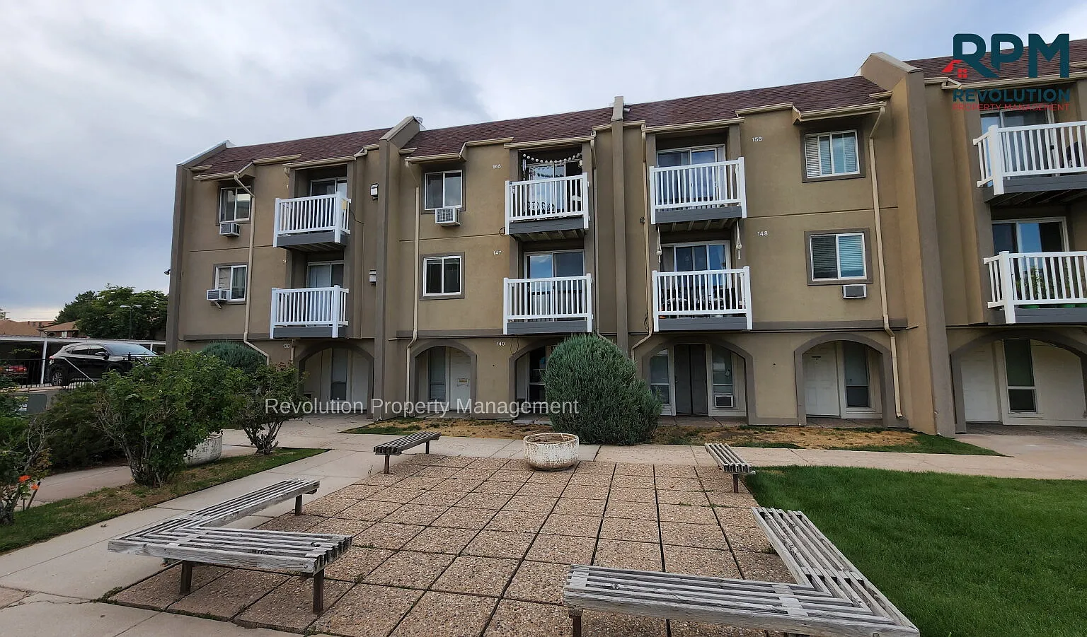 2 bed, 1.0 bath, 720 sqft, $1,100 — Photo 1