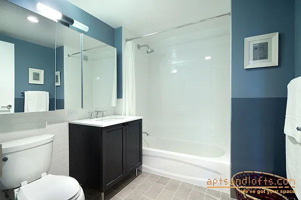 Rented by aptsandlofts.com | media 8