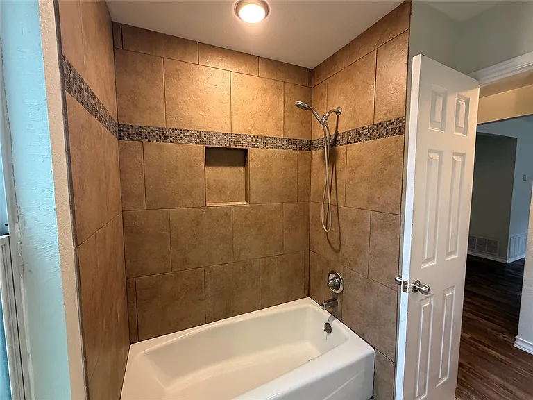 2306 Stirrup Dr — Photo 8